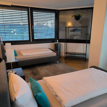 Central Leverkusen Apartment: Two-Bedroom Comfort with Dual Balconies Exterior photo