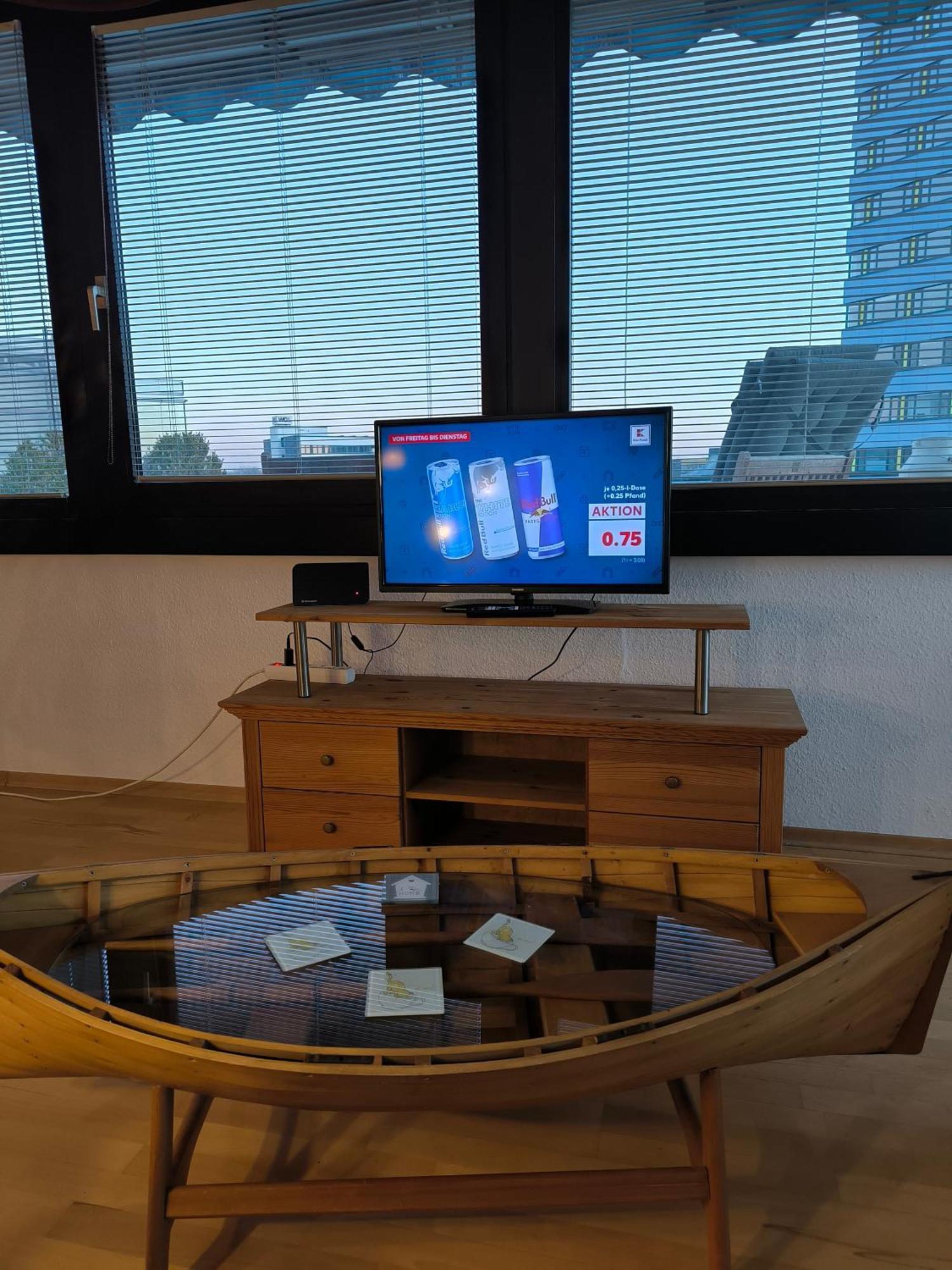 Central Leverkusen Apartment: Two-Bedroom Comfort with Dual Balconies Exterior photo