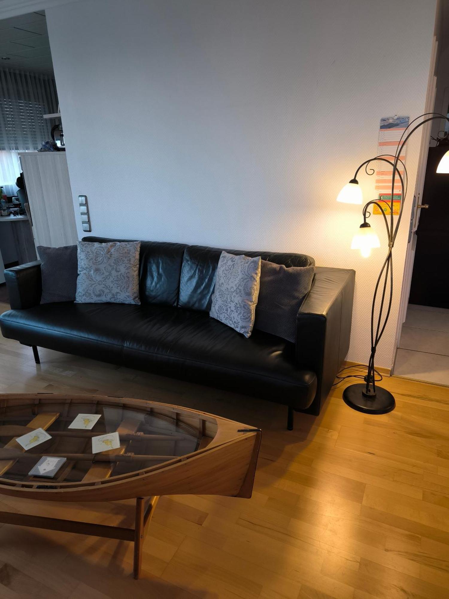 Central Leverkusen Apartment: Two-Bedroom Comfort with Dual Balconies Exterior photo