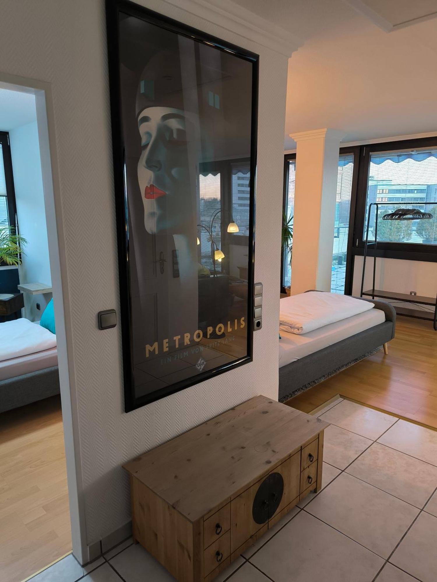 Central Leverkusen Apartment: Two-Bedroom Comfort with Dual Balconies Exterior photo